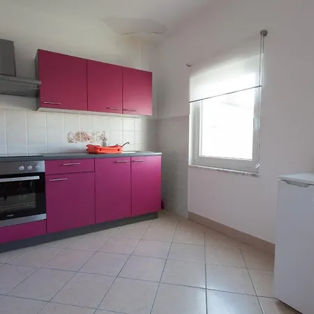 Lucija Bed & Breakfast Punat