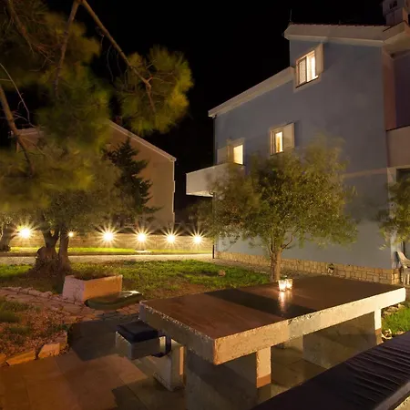 Lucija Bed & Breakfast Punat