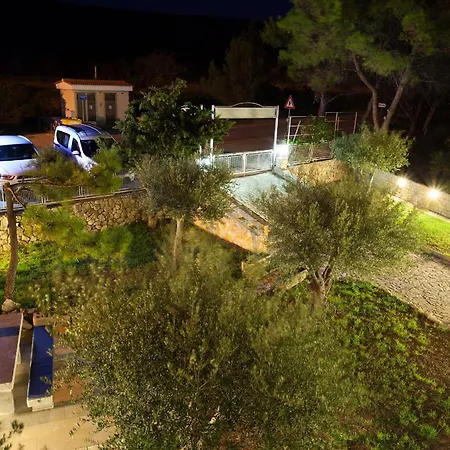 Lucija Bed & Breakfast