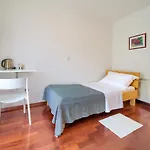 فندق مبيت وإفطار Lucija 3*