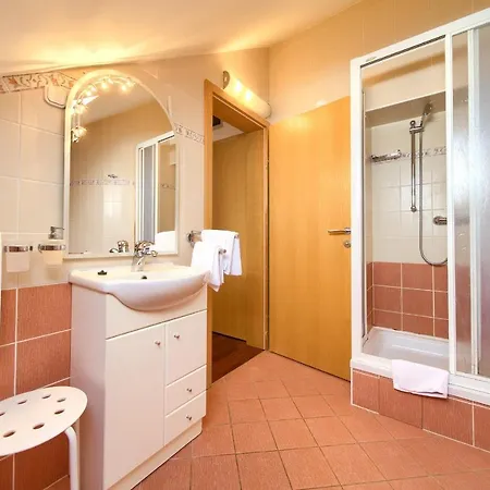 Bed&breakfast Lucija Frühstückspension 2*