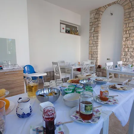 Lucija Alojamento de Acomodação e Pequeno-almoço