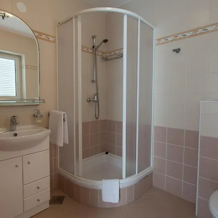 Bed and breakfast Lucija Punat