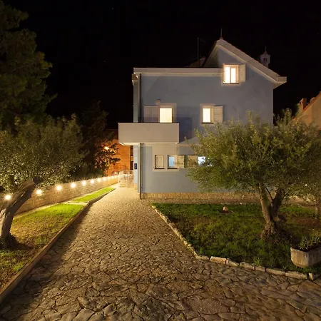 Lucija Bed and Breakfast Punat