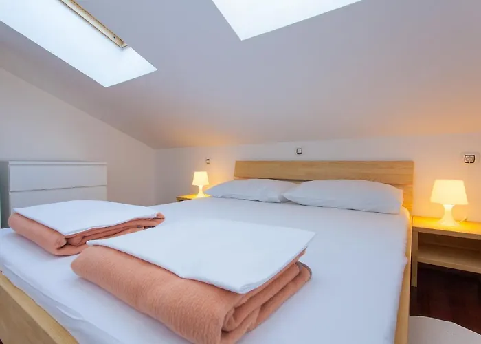 Lucija Bed & Breakfast 3*