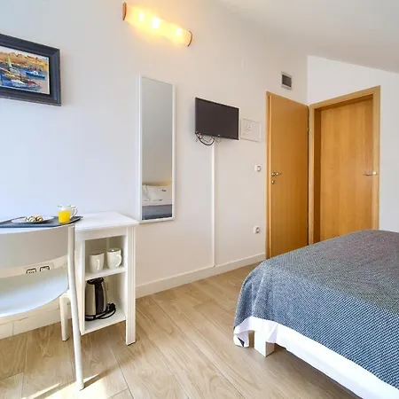 Bed&breakfast Lucija 2*