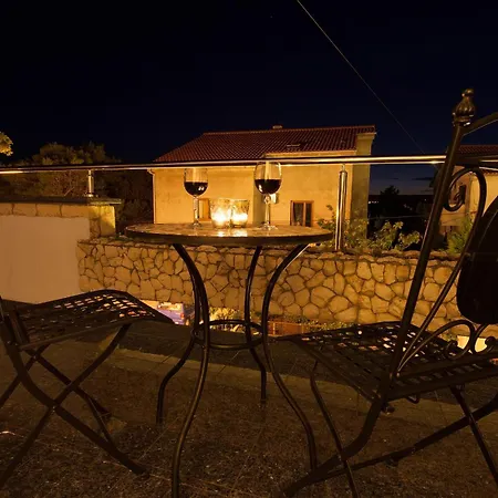 Couette-café Lucija 3*