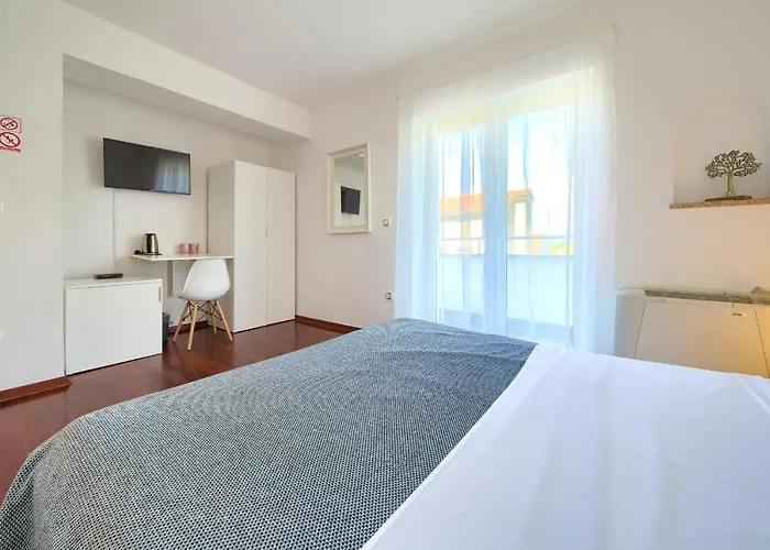 B&B Lucija 푸나트